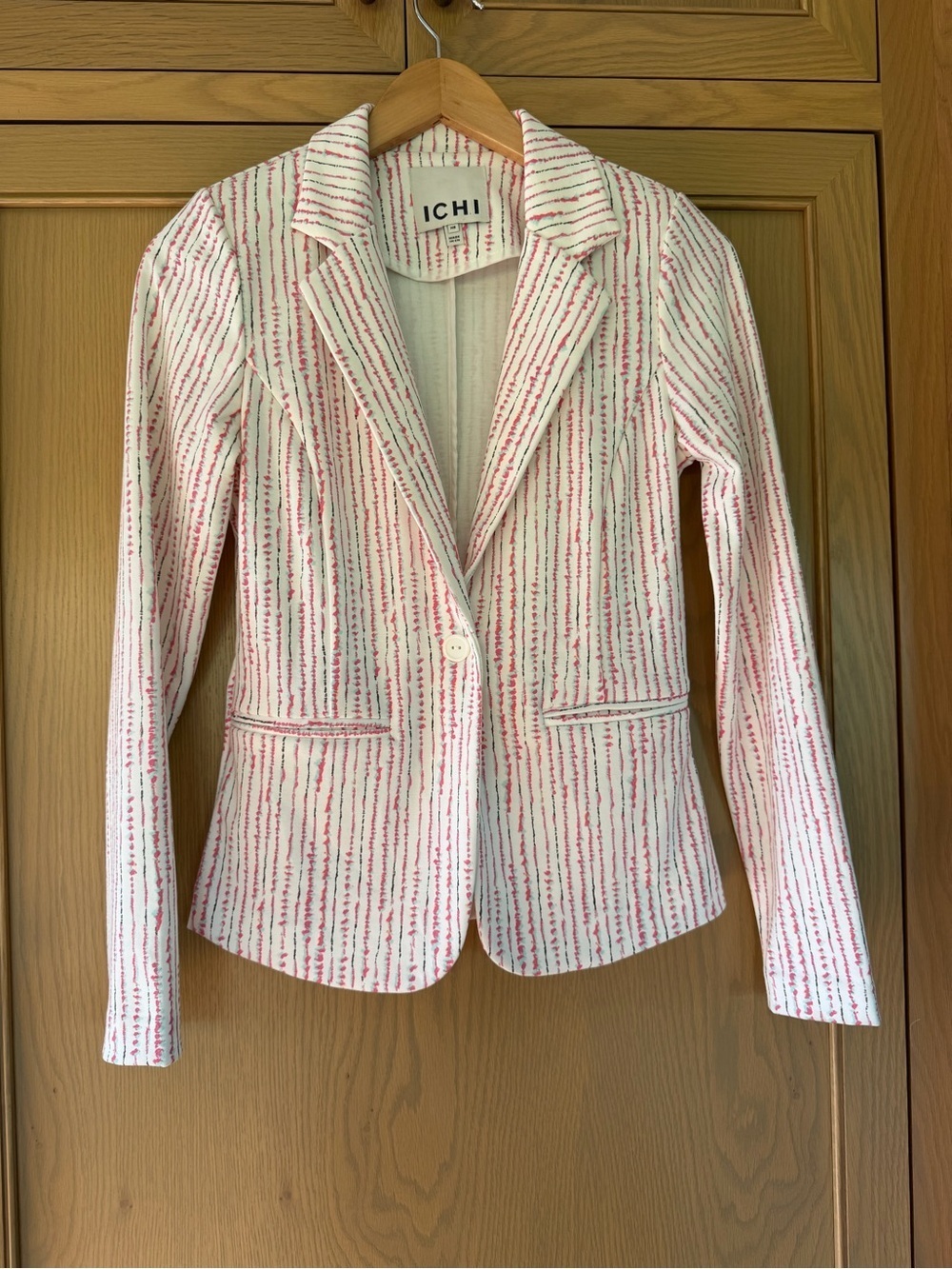 ICHI IHKATE Print Pink & White Striped Single-Button Blazer / xsmall